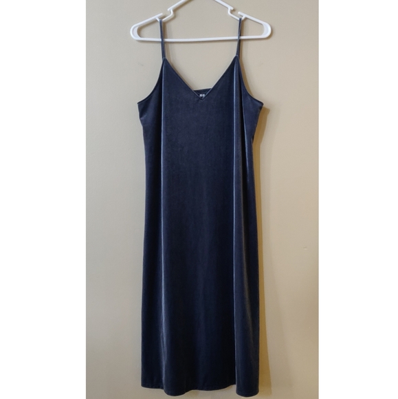 🌠2/$35🌠 Uniqlo Velour Slip Dress Midnight Blue - Picture 2 of 8